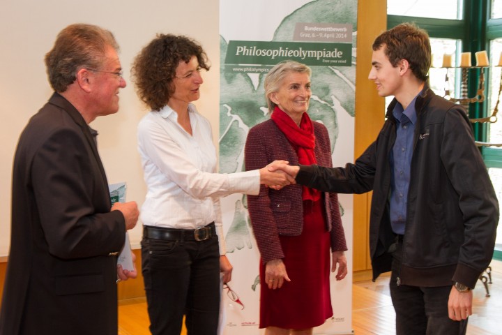 Mit Dem Besten Essay Zu Einem Zitat Von Jeanne Hersch Konnte Markus Jury Uberzeugen Und Platzierte Sich Insgesamt Denkbar Knapp Hinter Dem Podium Auf Mit Dem Besten Essay Zu Einem Zitat Von Jeanne Hersch Konnte Markus Jury Uberzeugen Und Platzierte Sich Insgesamt Denkbar Knapp Hinter Dem Podium Auf